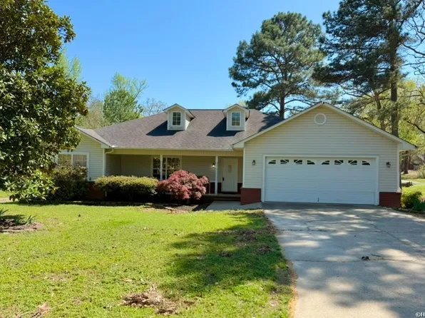 100 Chiffon Ln, Hot Springs, AR 71913