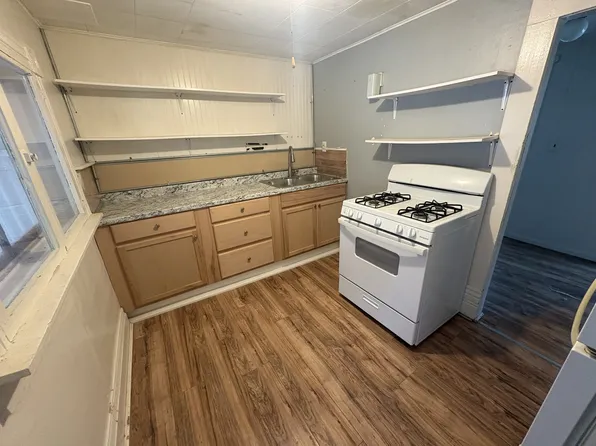 115 W State St Unit 201, Scottville, MI 49454