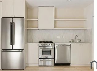 2302 S Carmelina Ave #4, Los Angeles, CA 90064