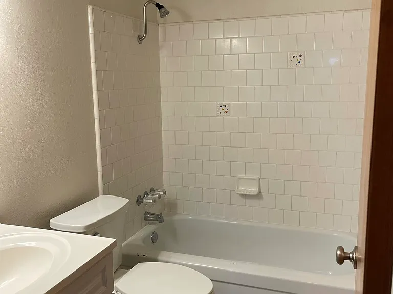 812 Belden St #4 — Photo 13