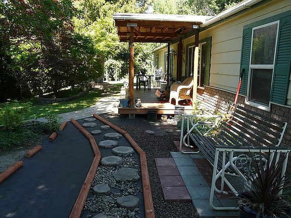Peaceful sitting area