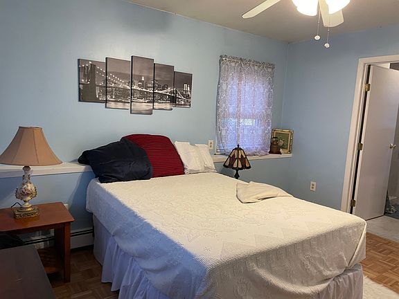 3rd image of 148 Christian Ave #4
