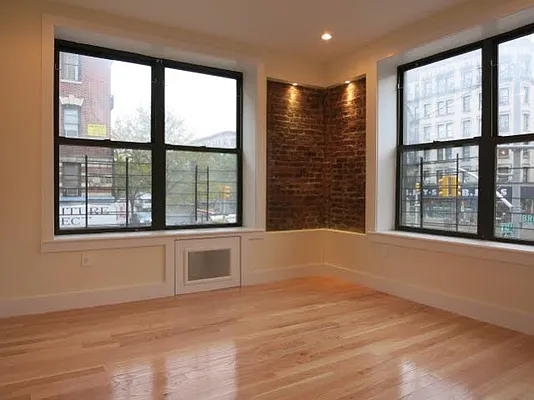 Rented by Mason Group LLC | media 27