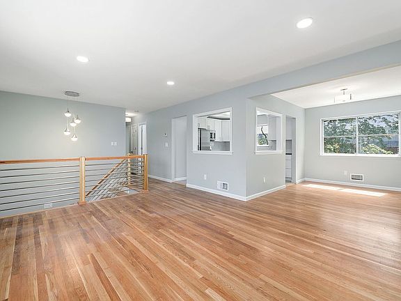 Living Room / Dining Room