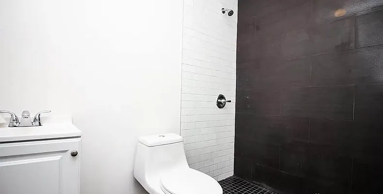 Rented by ERNY LLC | media 16