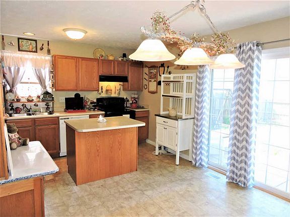 4th image of 4704 Baywood Ct