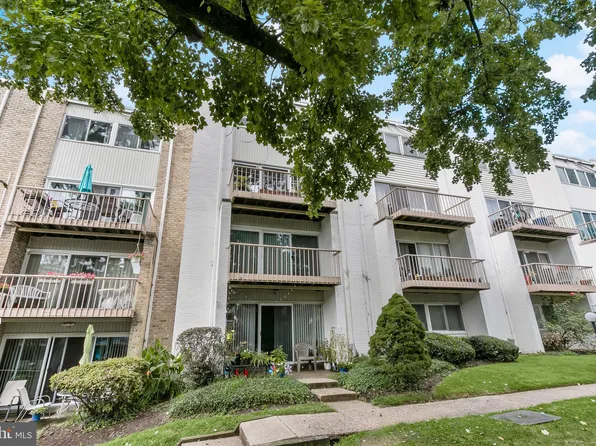3211 University Blvd W Unit 3211EYE-11, Kensington, MD 20895