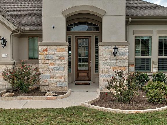 3rd image of 2224 Champions Corner Dr