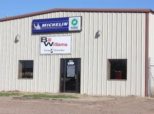 1105 E Slaton Rd, Lubbock, TX 79404