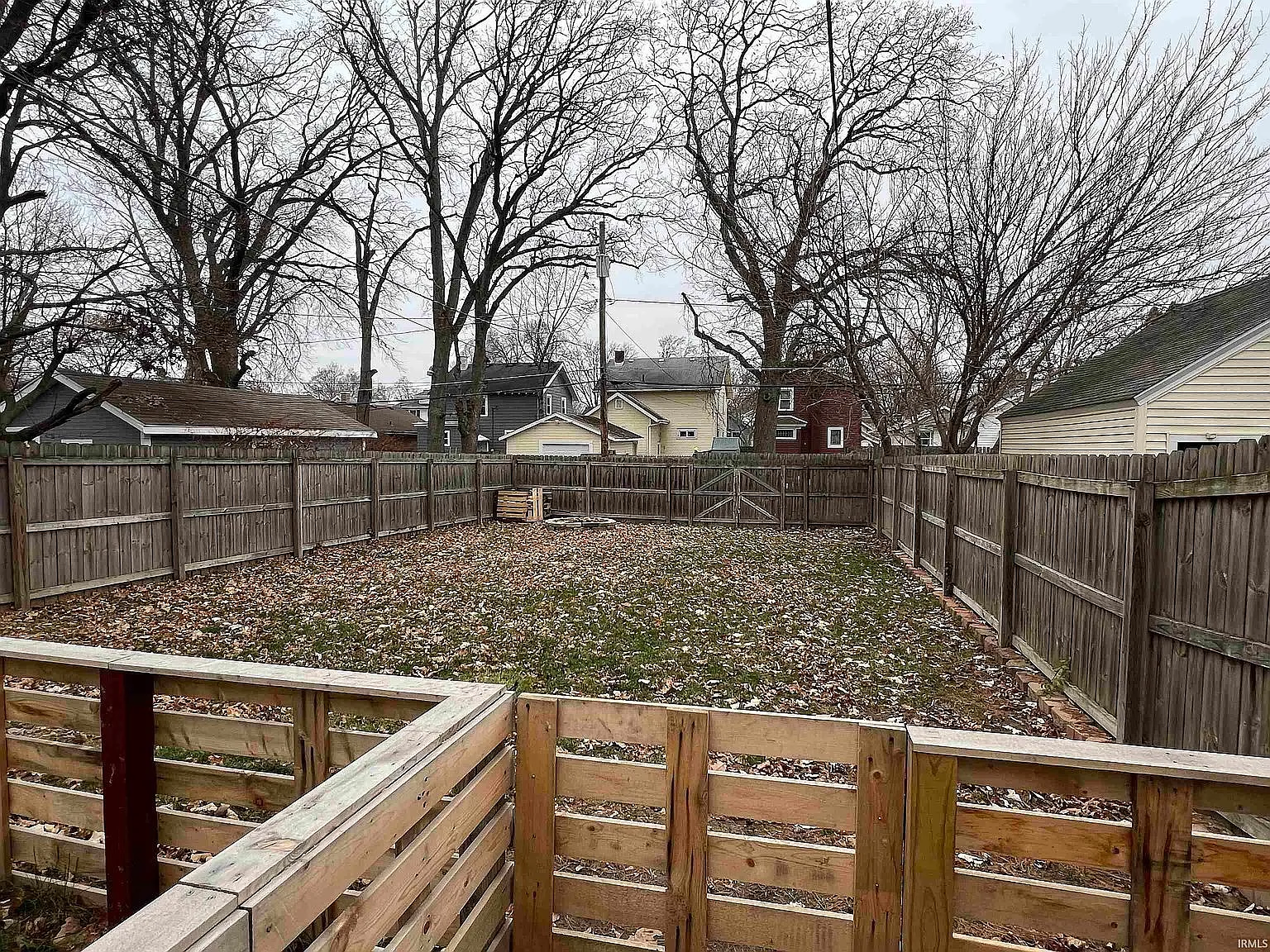 3 bed, 875 sqft, $1,300 — Photo 3