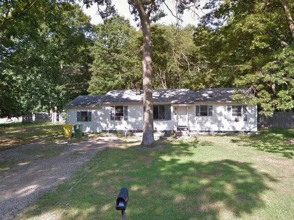 1418 Eisenhower St, Lakewood, NJ 08701