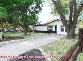 327 W Mulberry St, Fredericksburg, TX 78624