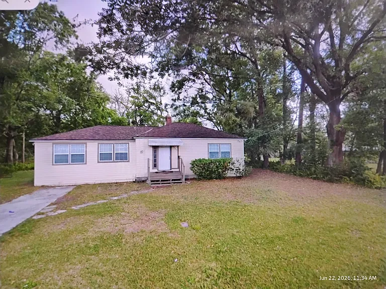5125 Hancock Rd — Photo 2