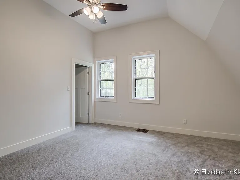2021 Jefferson Dr SE #RR — Photo 10