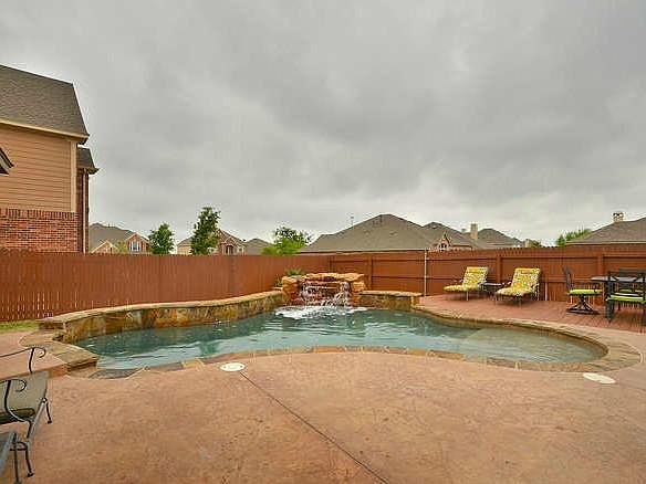 1st image of 1524 Augusta Bend Dr
