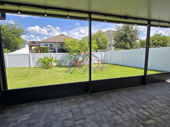 5th image of 11515 Palmetto Sands Ct
