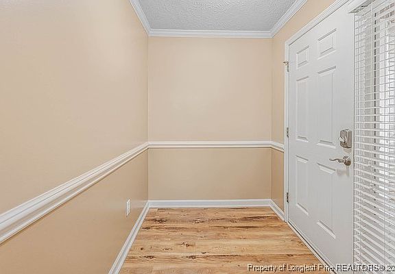 5th image of 3332 Harbour Pointe Pl Unit 1