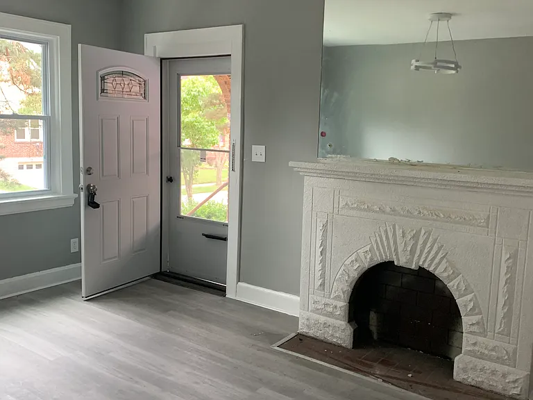 1916 Lawn Ave #1 — Photo 5