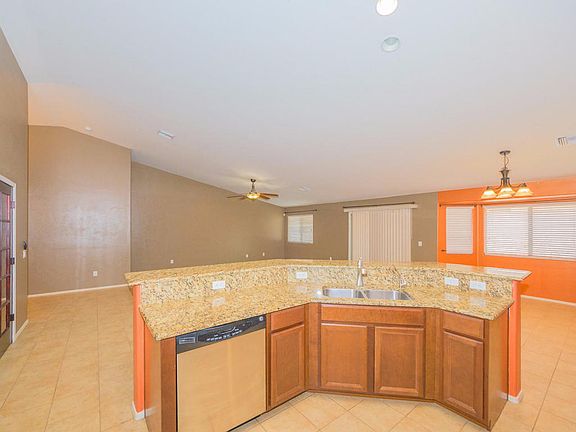 3rd image of 7691 E Big Meadow Dr