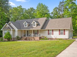 201 Big Cedar Dr, Dunlap, TN 37327