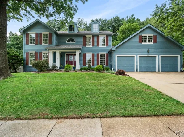 507 Prospector Ridge Dr, Ballwin, MO 63011