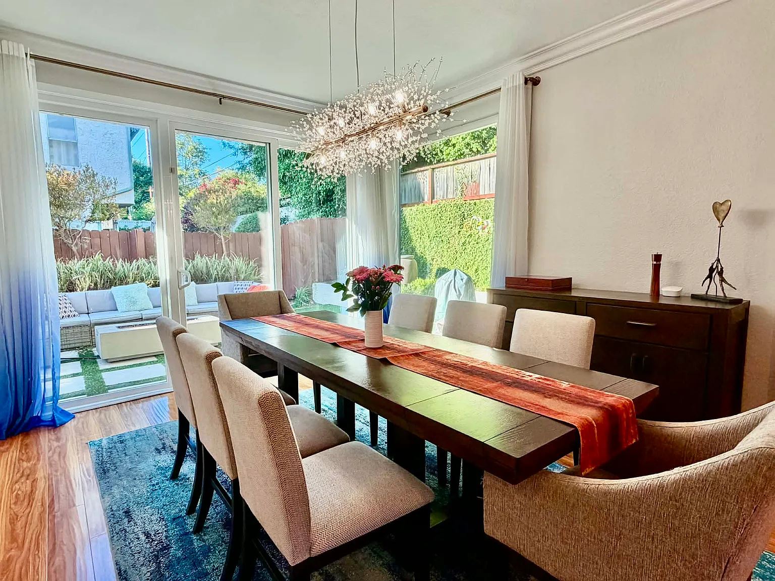 W Terrylynn Pl, Long Beach — Photo 3