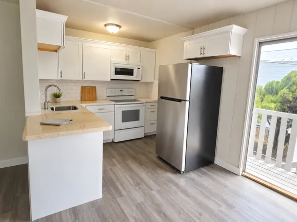 45 W 1600 N #T, Clearfield, UT 84015