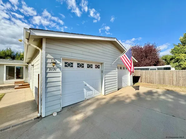 2171 Wyoming Ave, Laramie, WY 82070