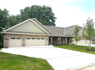 4802 Emstan Hills Rd, Racine, WI 53406