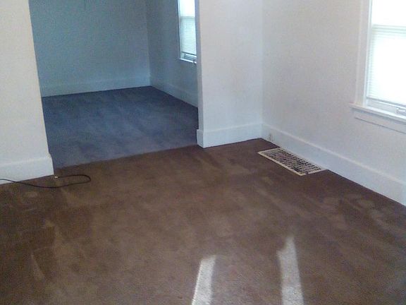 4th image of 1011 W Hanssler Pl #House