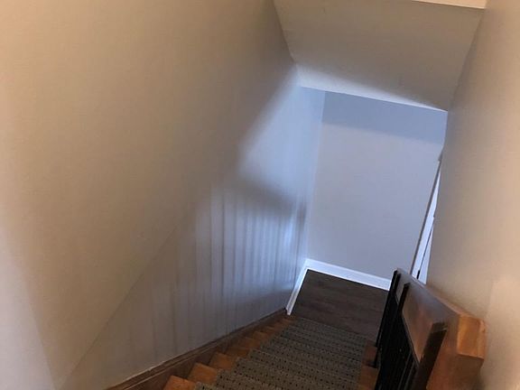 5th image of 2204 Dorchester Ct