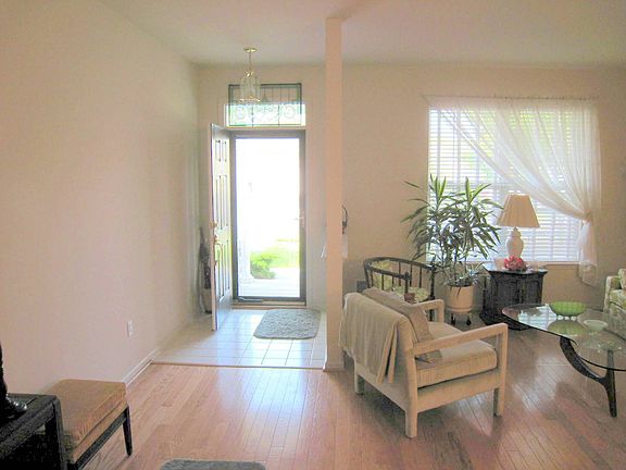 Welcome to 4 Newport!