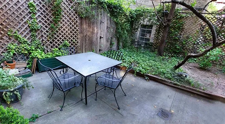 Rented by Citi Habitats | media 17