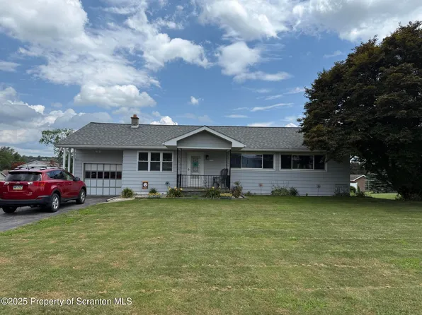 166 Silver Maple Dr, Scott Township, PA 18411