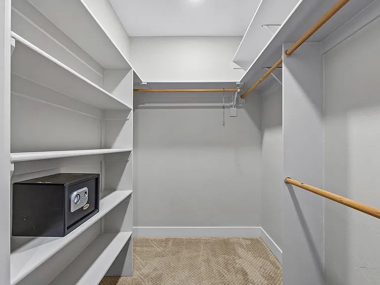 2545 Fryingpan Dr — Photo 30