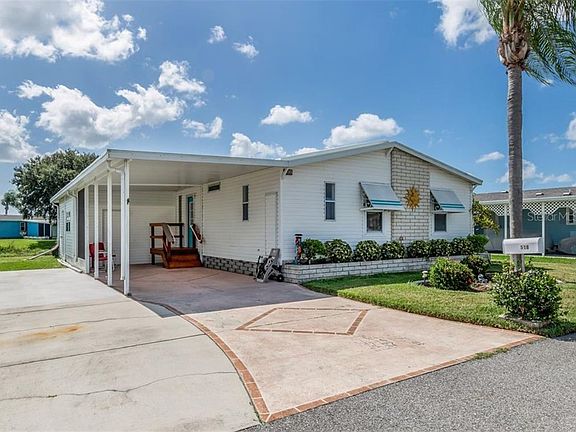 4th image of 518 Amberjack Dr