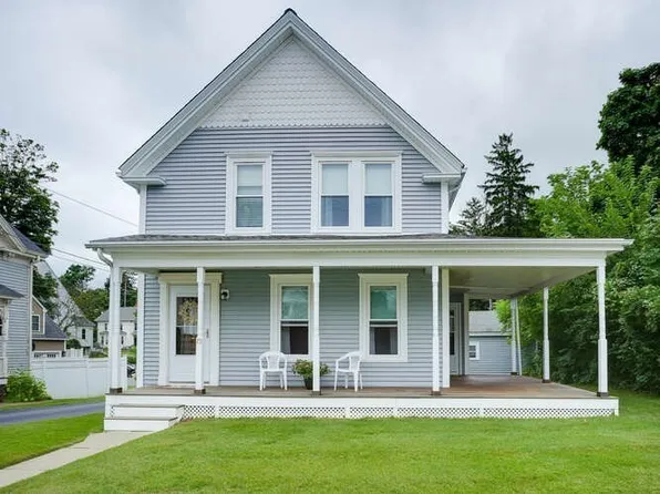 73 Crescent St, Franklin, MA 02038