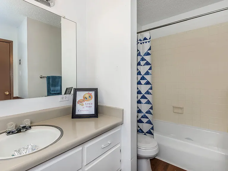 404 S 23rd Pl #1 — Photo 31