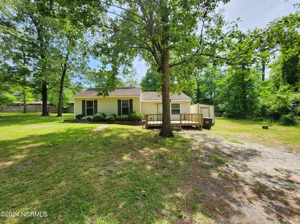 308 Majestic Ln, Jacksonville, NC 28546