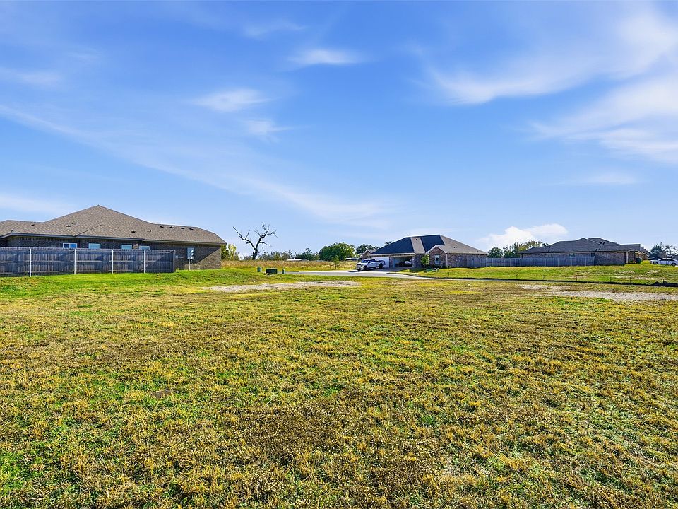 1st image of 700 Sugar Mill Ct