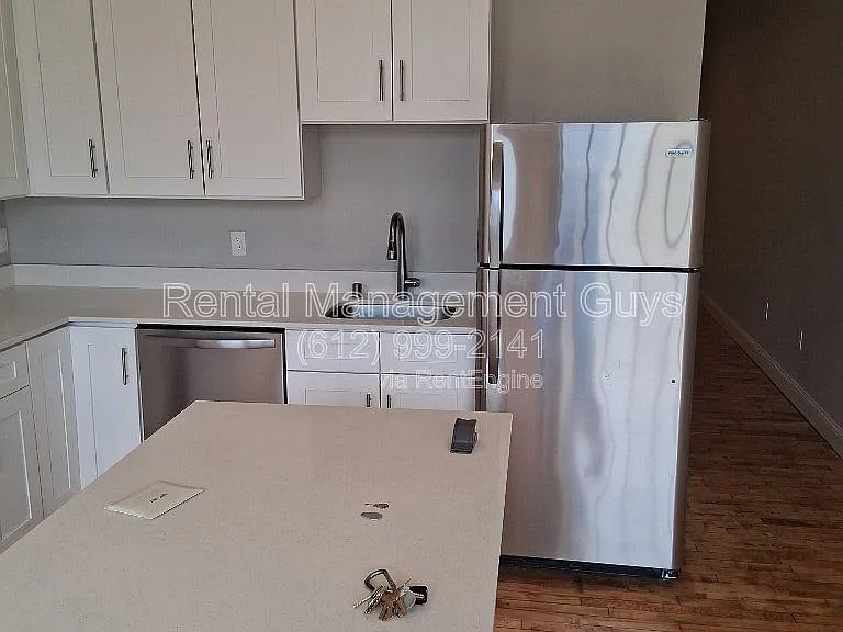 Sibley Lofts — Photo 20