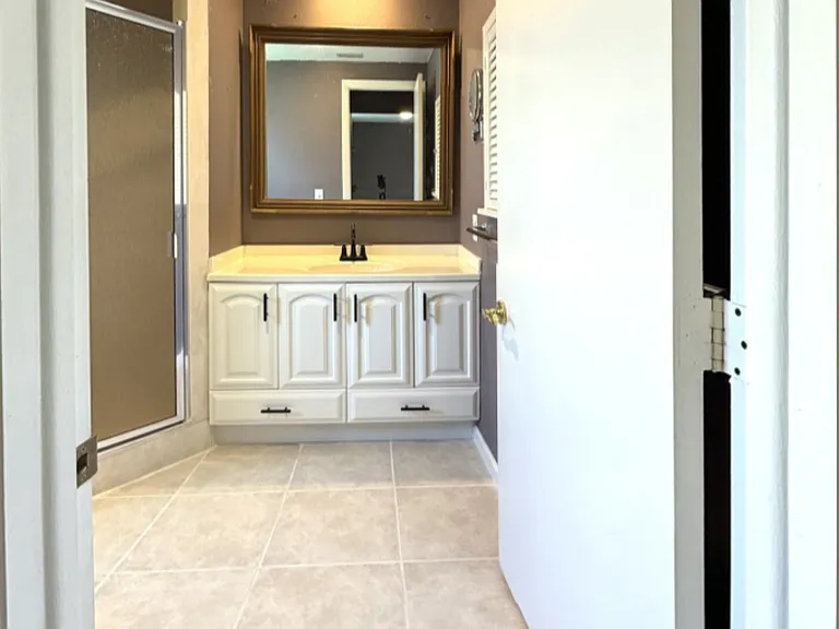 2055 Hyatt Dr — Photo 22