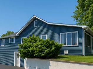 130 N Greenbush Rd, Troy, NY 12180