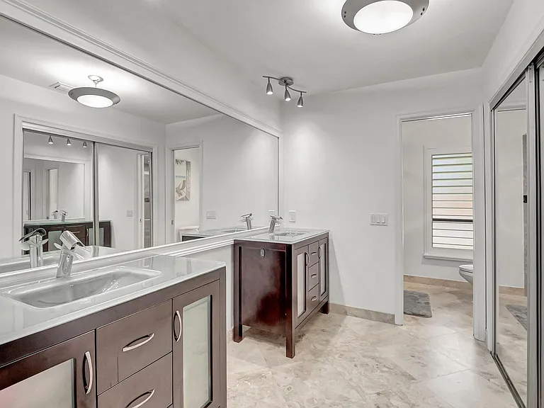 804 Foxpointe Cir — Photo 31