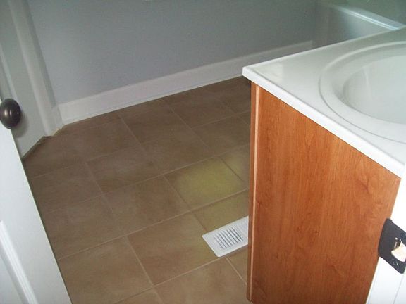 2nd image of 241 Campsie Pl