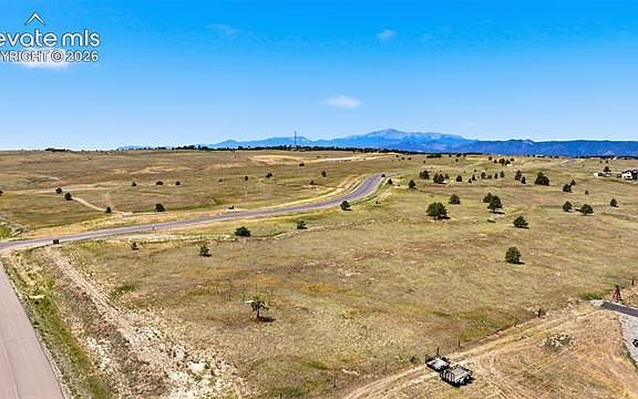 3rd image of Settlers Ranch Rd