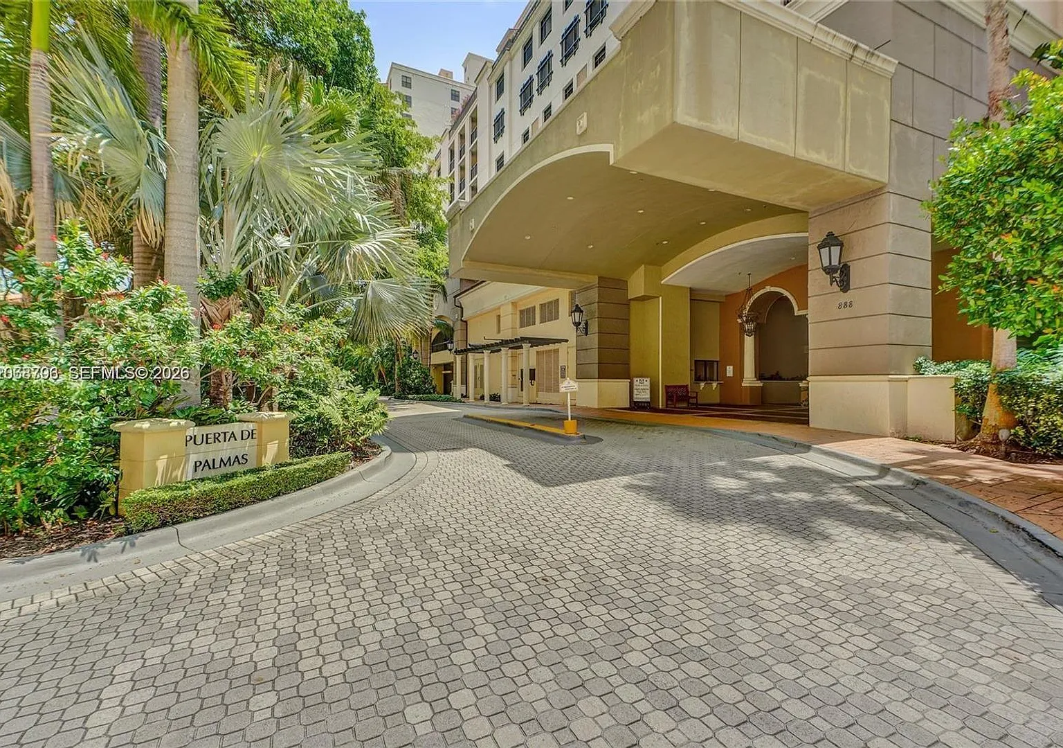 888 S Douglas Road 304, Coral Gables, FL 33134 - 7566 — Photo 3