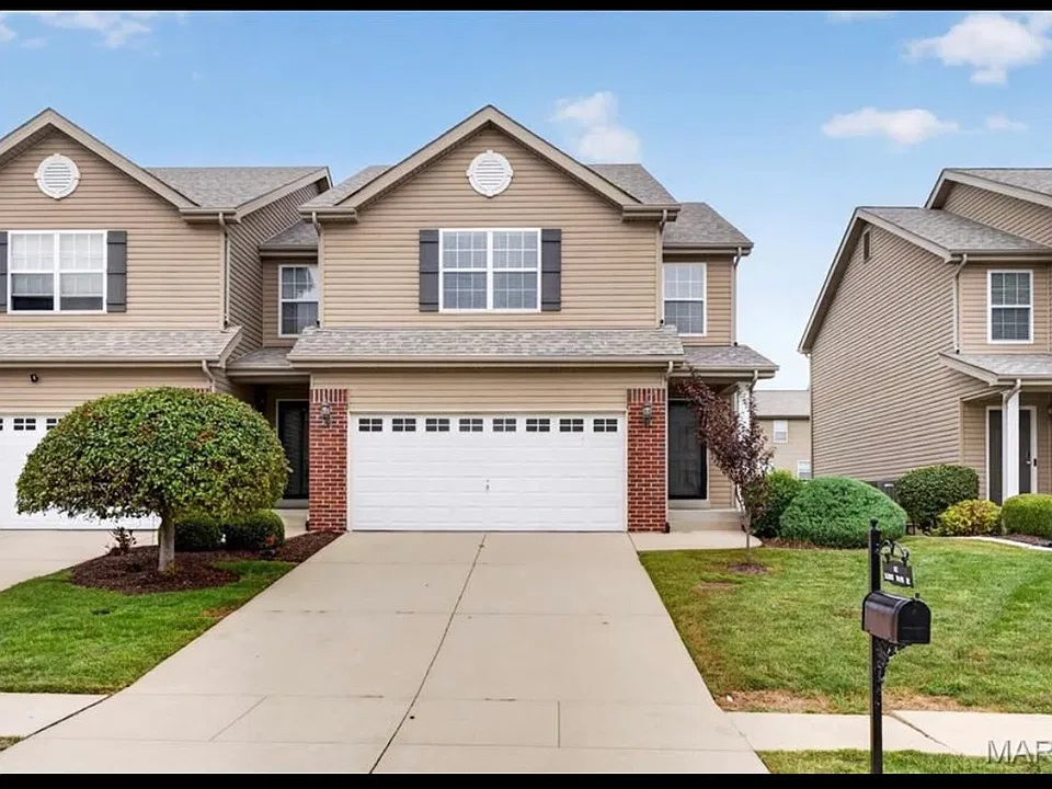 863 Harbor Woods Dr