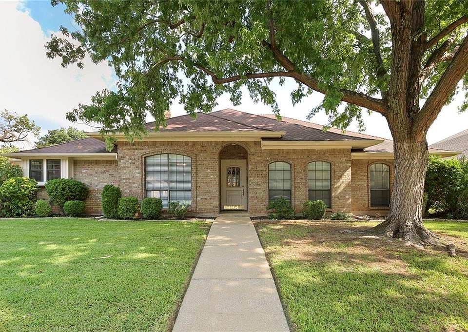 1st image of 3705 Falcon Lake Dr