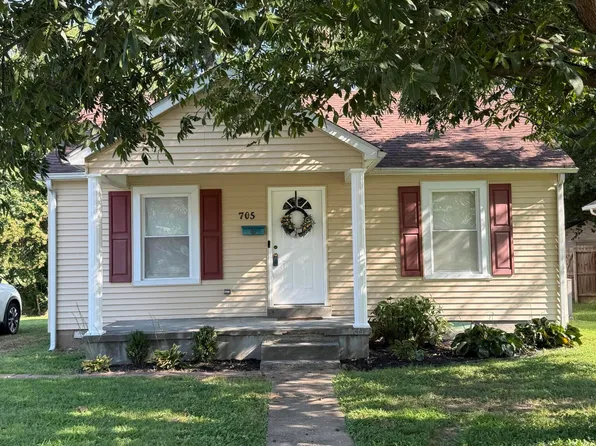 705 W Housman St, Mayfield, KY 42066